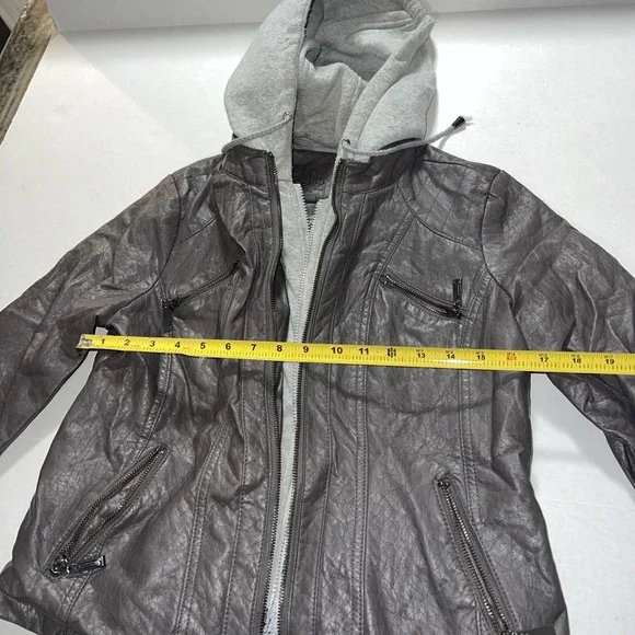 J2 by Jou Jou Faux Leather Women's Size Large Cropped Jacket - Picture 8 of 8